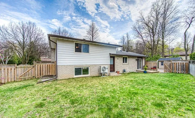 Additional image 38 of 111 Martinglen Cres
