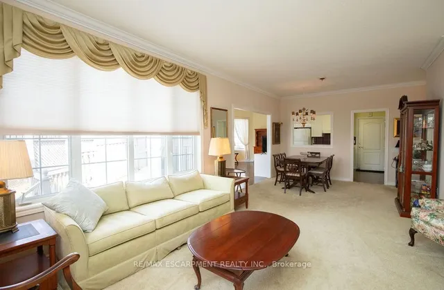 Additional image 13 of 91 Silverbirch Blvd