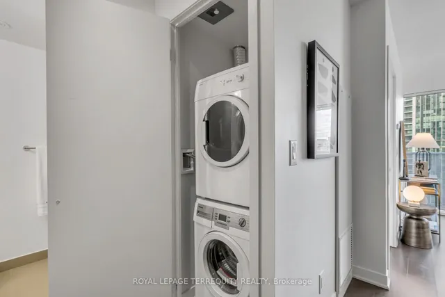 Additional image 17 of 88 Harbour St Unit 3006