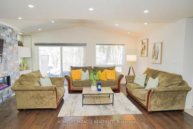 Additional image 12 of 23 Hollowgrove Blvd