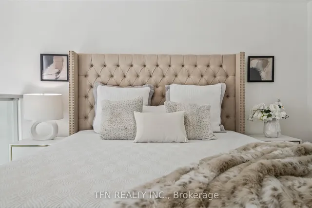 Additional image 27 of 36 Blue Jays Way Unit 918