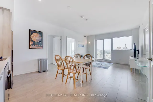 Additional image 3 of 543 Richmond St Unit 1229