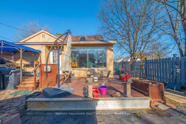 Additional image 20 of 3072 McNaughton Ave