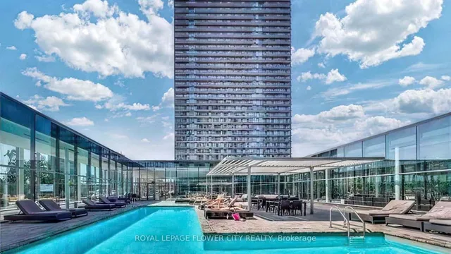 Additional image 49 of 105 The Queensway Ave Unit 415