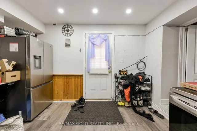 Additional image 41 of 9664 Guelph Line