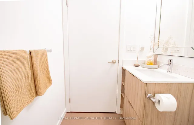 Additional image 18 of 50 Forest Manor Rd Unit 808