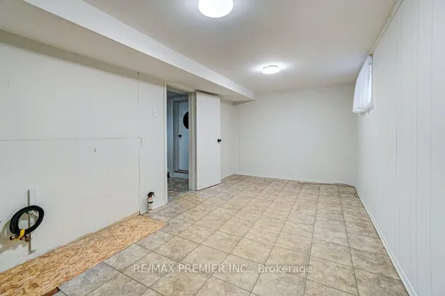 Additional image 27 of 73 Lanark Ave