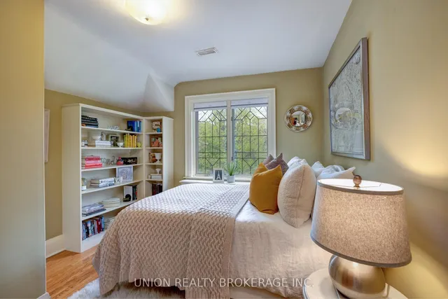 Additional image 11 of 366 Glen Manor Dr