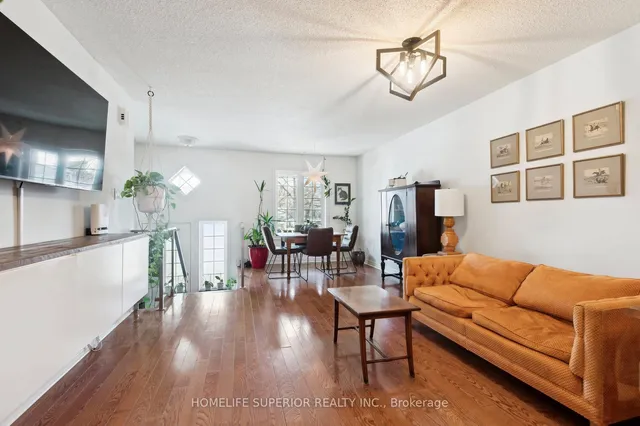 Additional image 18 of 122 Strachan Ave Unit 1