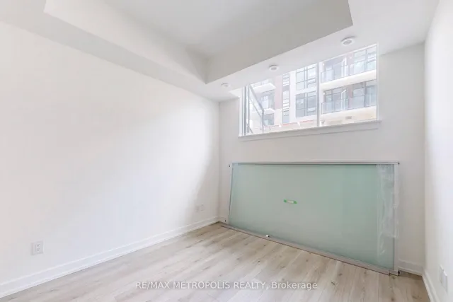 Additional image 17 of 871 Sheppard Ave Unit 42