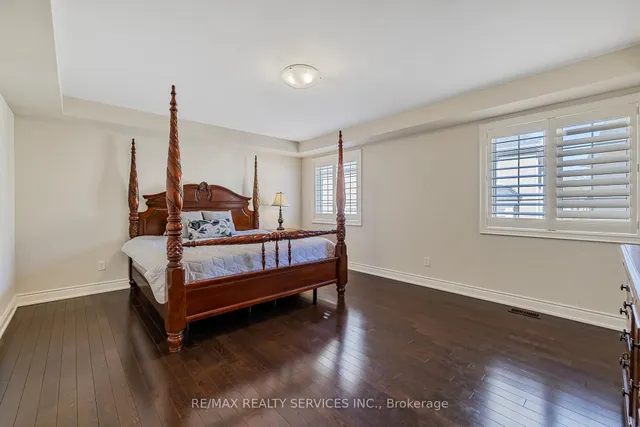 Additional image 32 of 5 Perth St