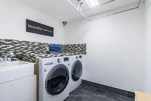 Additional image 36 of 450 Oaktree Circ