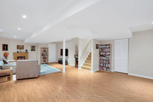 Additional image 34 of 129 Queen Mary Dr