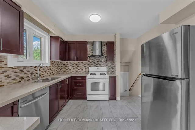 Additional image 18 of 43 Hoover Cres