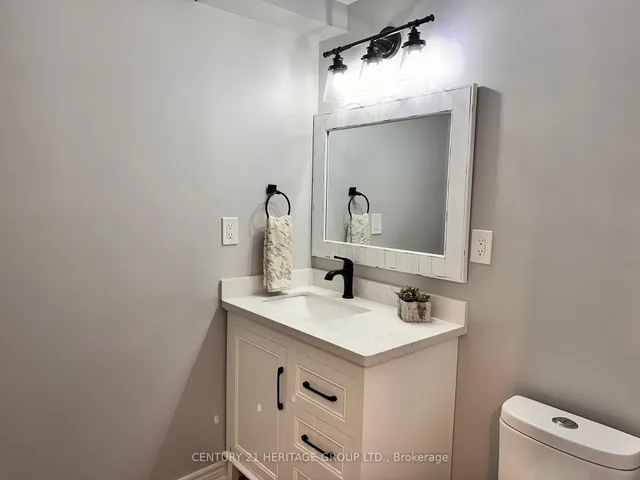 Additional image 4 of 1 Tower Gate Unit 11