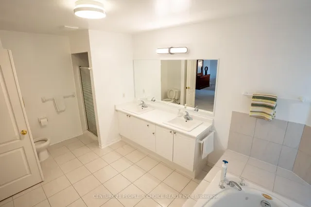 Additional image 32 of 24 Tobosa Tr