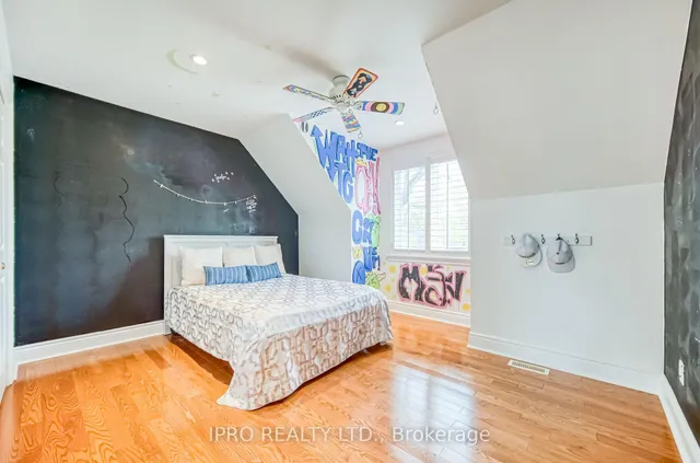 Additional image 26 of 92 Delma Dr