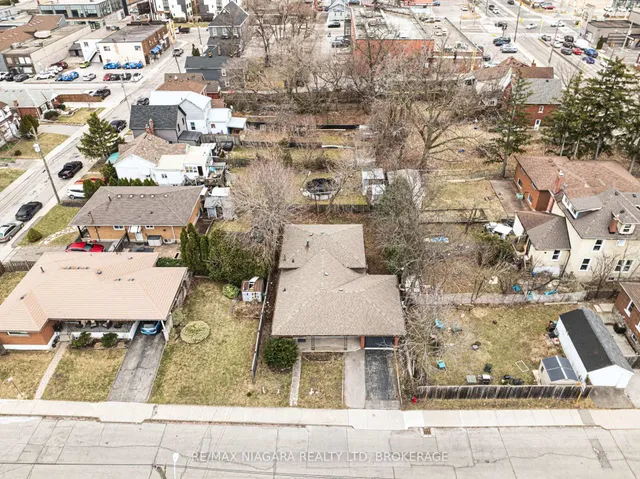 Additional image 48 of 225 West 2nd St