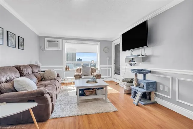 Additional image 7 of 64 Benton St Unit 1102