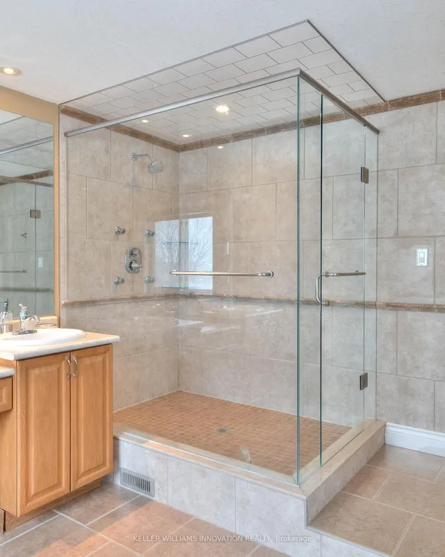 Additional image 28 of 34 Braun St