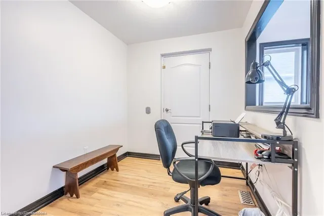 Additional image 38 of 19 Hazelton Ave