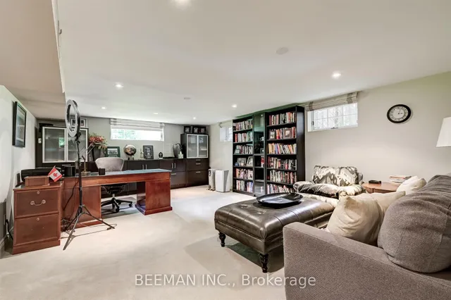 Additional image 24 of 26 Farrington Dr