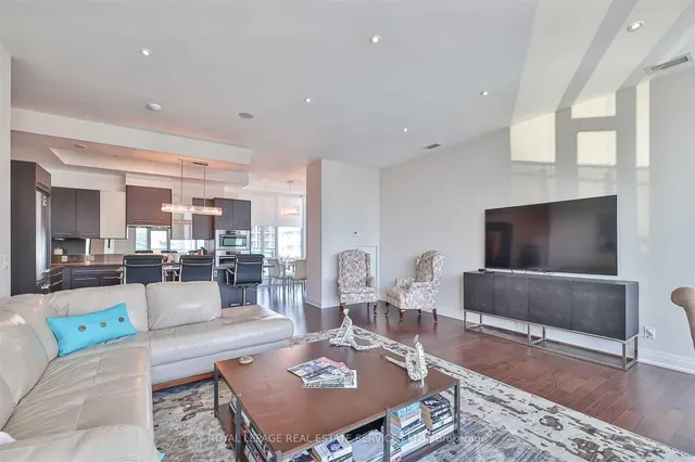 Additional image 14 of 80 John St Unit 4406