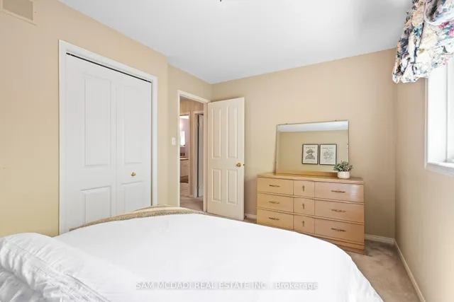 Additional image 29 of 18 Naples Blvd