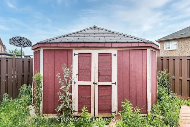 Additional image 40 of 58 Leagate St