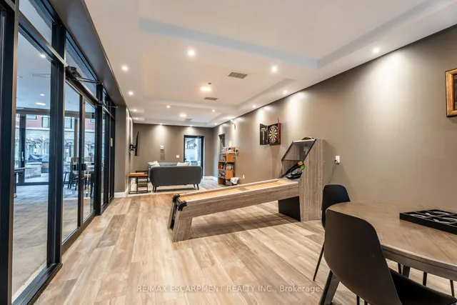 Additional image 35 of 1 Redfern Ave Unit 441