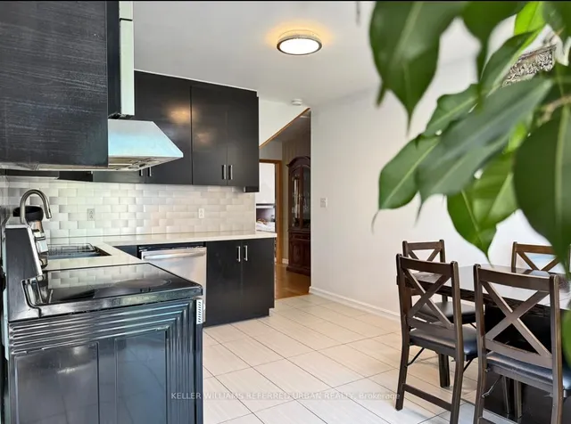 Additional image 33 of 6 Elmhurst Dr