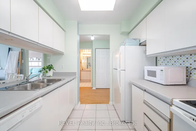 Additional image 6 of 12 Laurelcrest St Unit 803