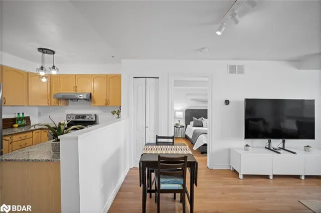 Additional image 12 of 8 Dayspring Cir Unit 1106