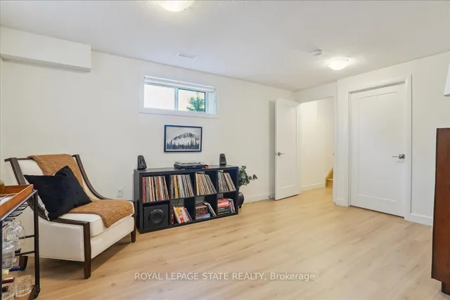 Additional image 32 of 67 Cadwell Lane