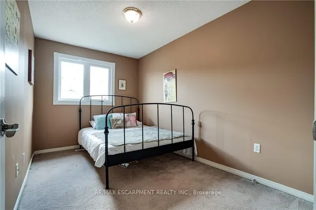 Additional image 10 of 1809 Upper Wentworth St Unit 11