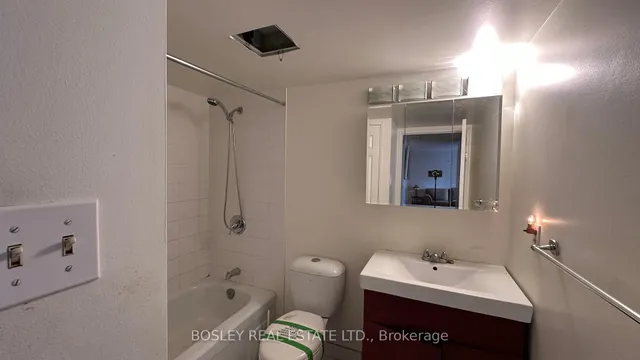 Additional image 21 of 89 McCaul St Unit 720