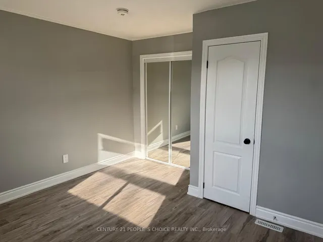 Additional image 9 of 6862 Darcel Ave