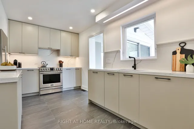 Additional image 35 of 20 Amesbury Dr