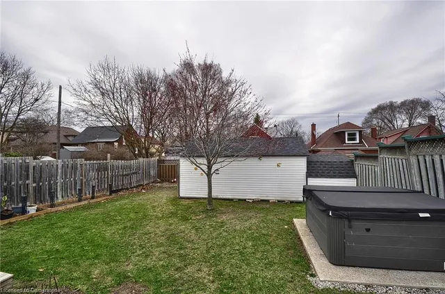 Additional image 27 of 186 Wentworth Ave