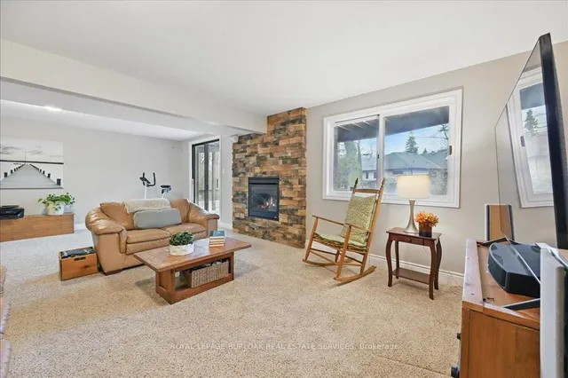 Additional image 23 of 768 King Rd