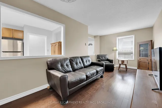 Additional image 19 of 164 Campbell Ave