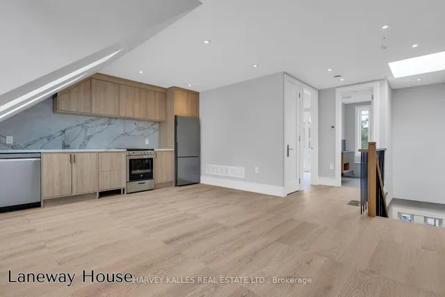 Additional image 46 of 444 Roxton Rd