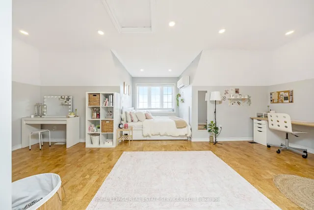 Additional image 21 of 606 Nairn Circ