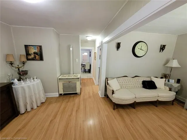 Additional image 28 of 2 Craigroyston Rd