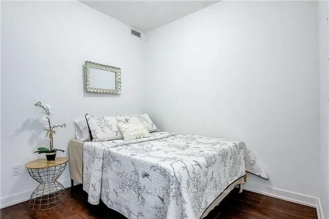 Additional image 9 of 121 McMahon Dr Unit 2010