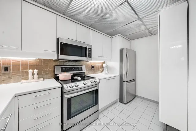 Additional image 9 of 18 Hollywood Ave Unit 206