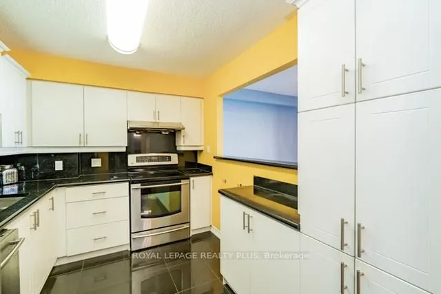 Additional image 24 of 5280 LAKESHORE Rd Unit 1107