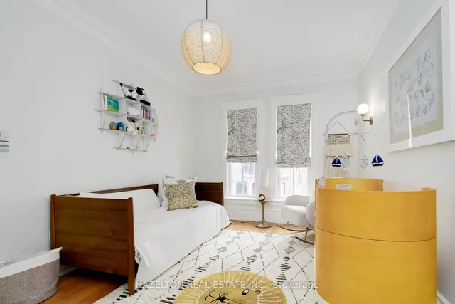 Additional image 25 of 44 Hazelton Ave