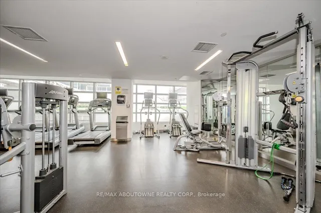 Additional image 23 of 21 Iceboat Terr Unit 2805