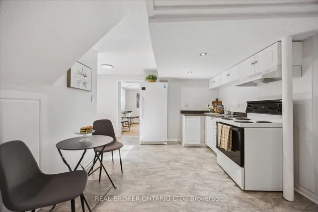 Additional image 29 of 237 Chine Dr